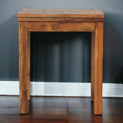 Small country style oak toned - country,